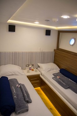 M/Y Seaduction Yacht